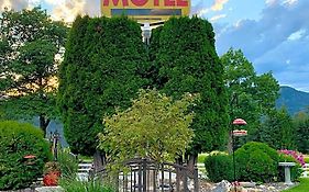 Arrow Lake Motel